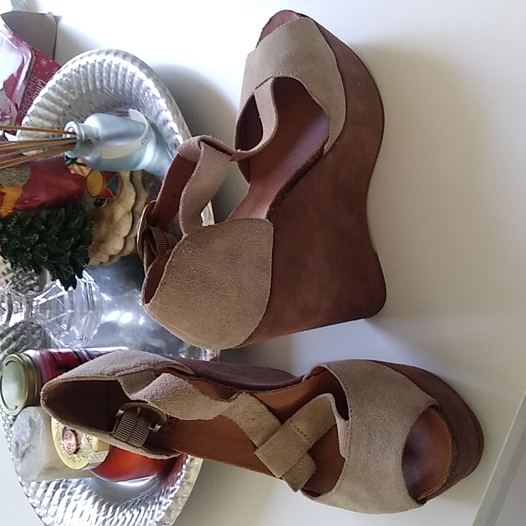 Lucky Brand Sandy Shoes 7